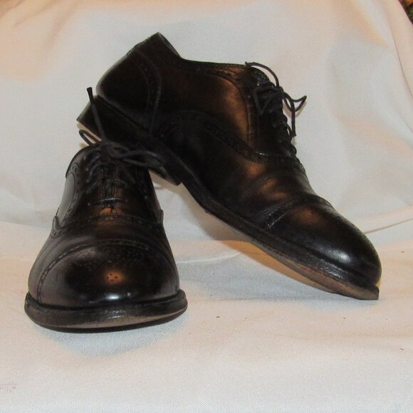 ALDEN 909 Black Medallion Cap Toe Oxford Shoes Men’s 9 B/D Made In The USA $698 - Picture 1 of 12